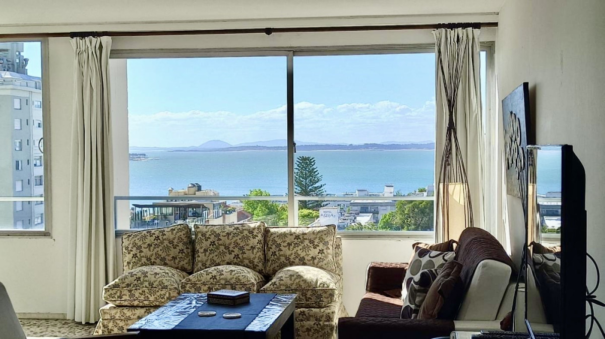 Excelente apartamento en venta, Península Punta del este 