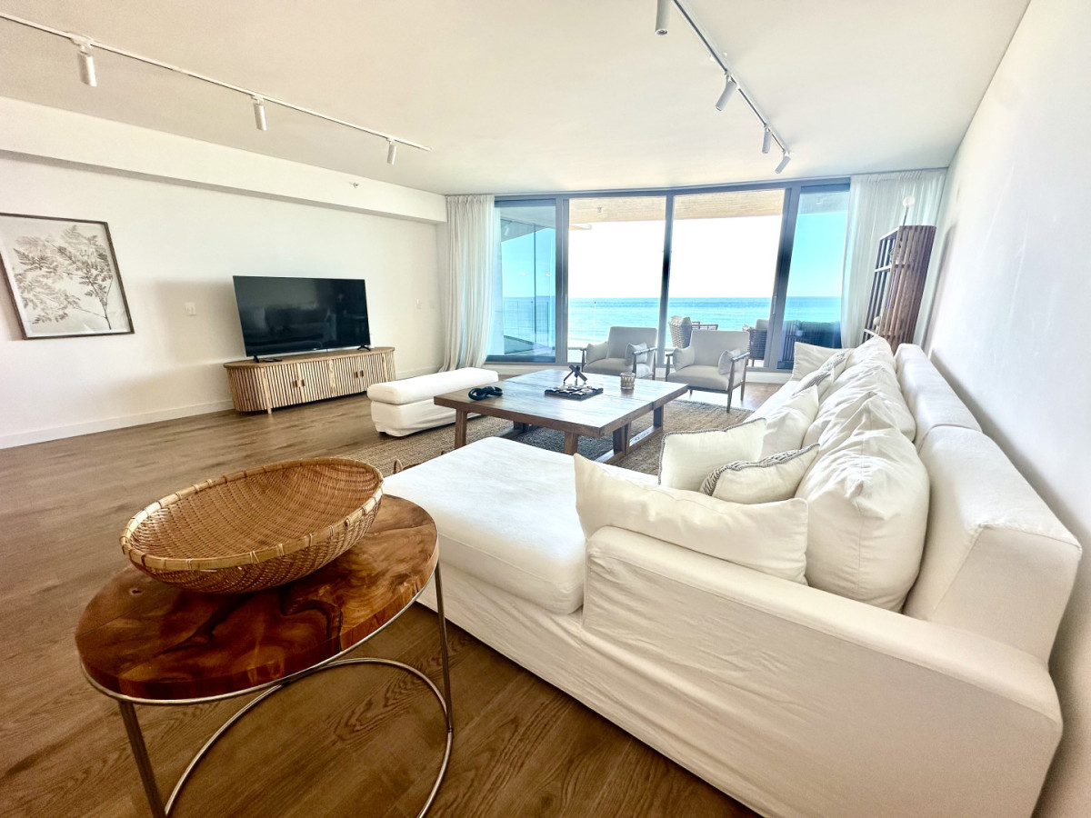 Excelente Apartamento en Playa brava 