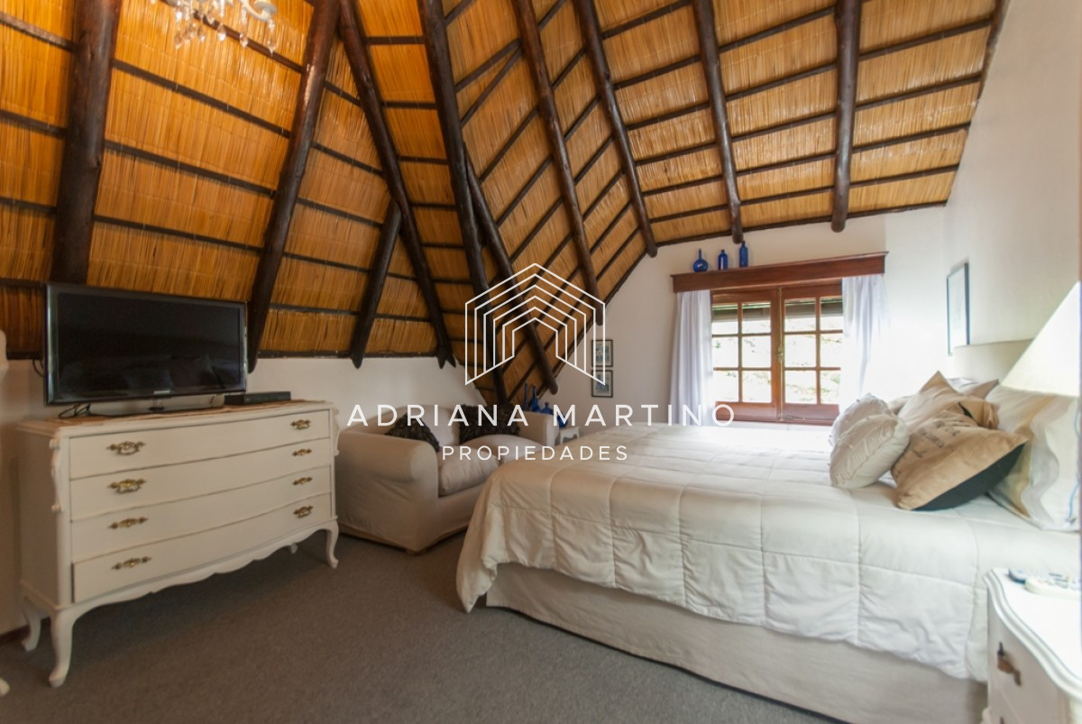 Casa ID.67768 - Muy cerca del mar piscina climatizada y hermoso parrillero cerrado 