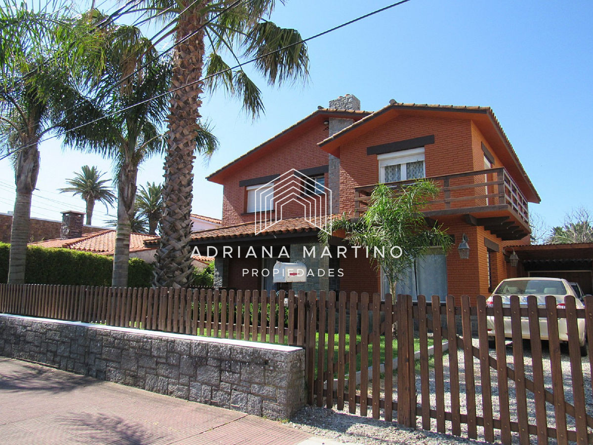 Casa ID.34005 - Gran propiedad en Peninsula!