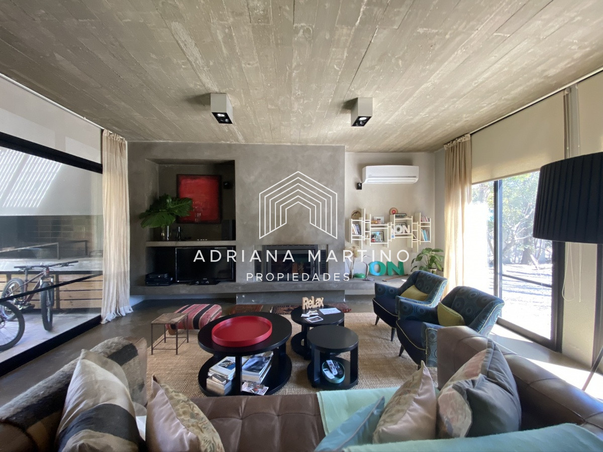 Hermosa propiedad en barrio cerrado ! - GoPunta - Portal Inmobiliario de Punta del Este - Maldonado