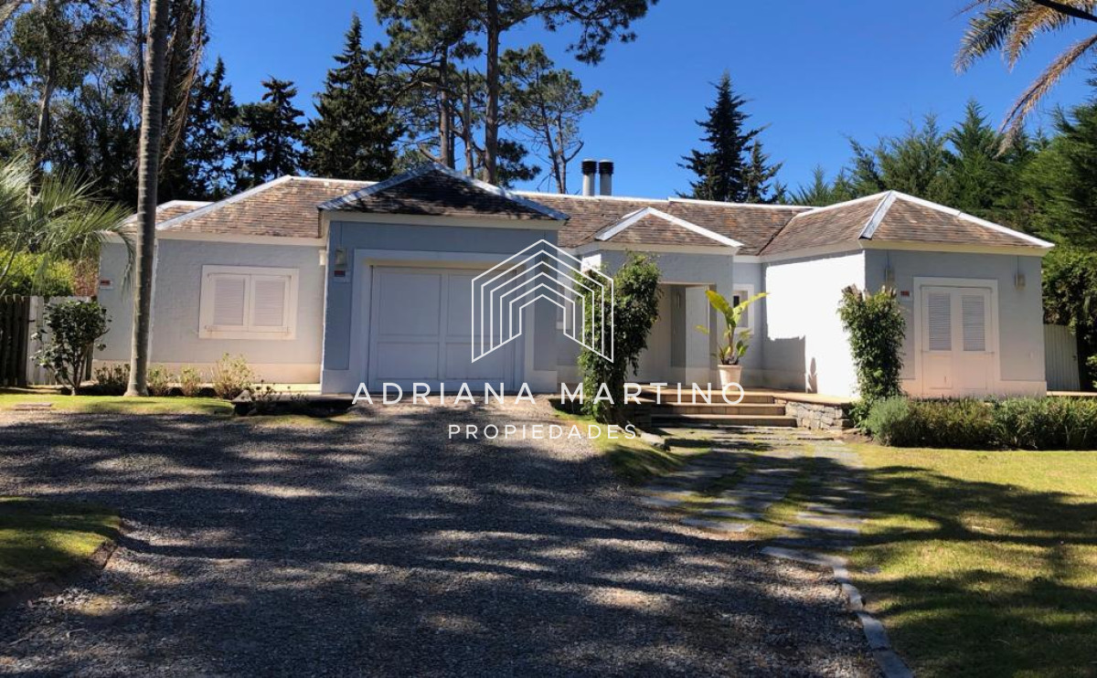 Gran chalet en playa brava 