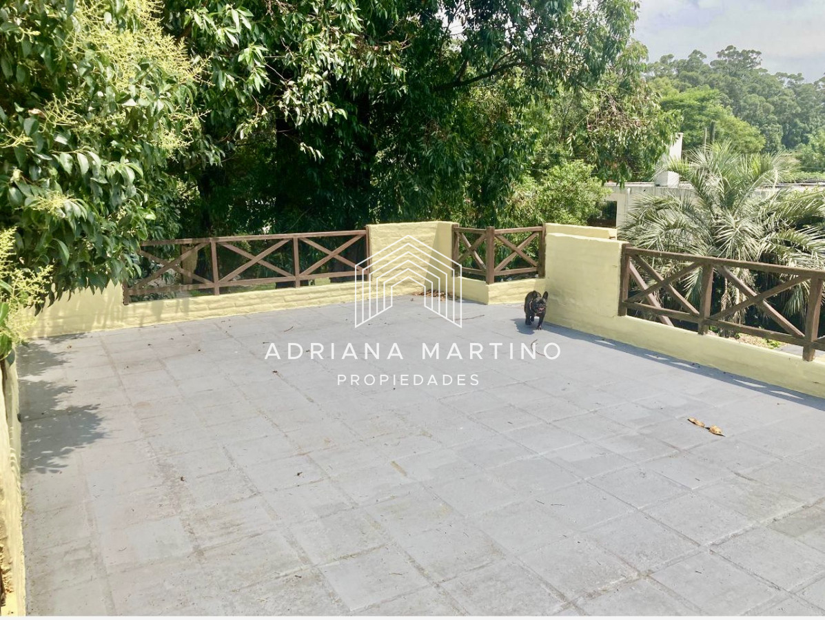 Casa ID.71098 - Excelente propiedad de sólida construcción en pinares 