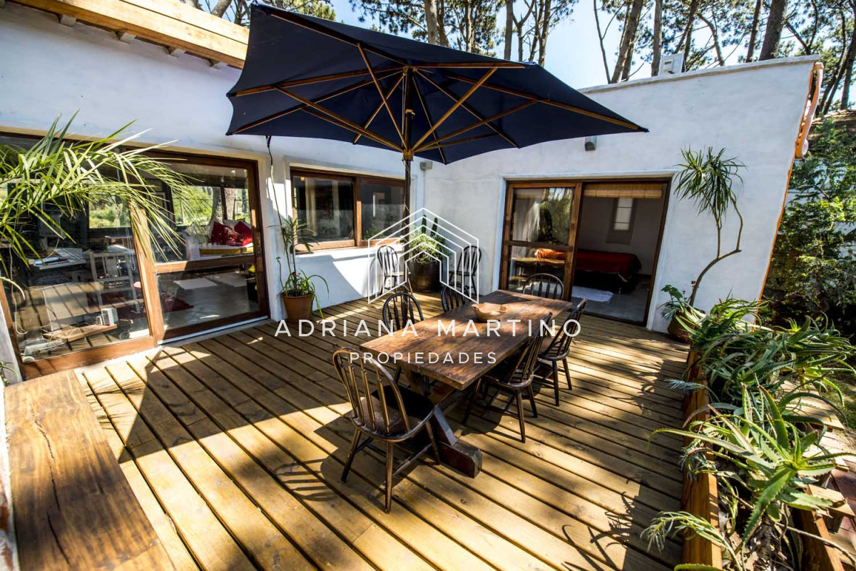 Casa ID.68735 - Cómoda casa ubicada en un precioso entorno. Amplios  y cálidos espacios.