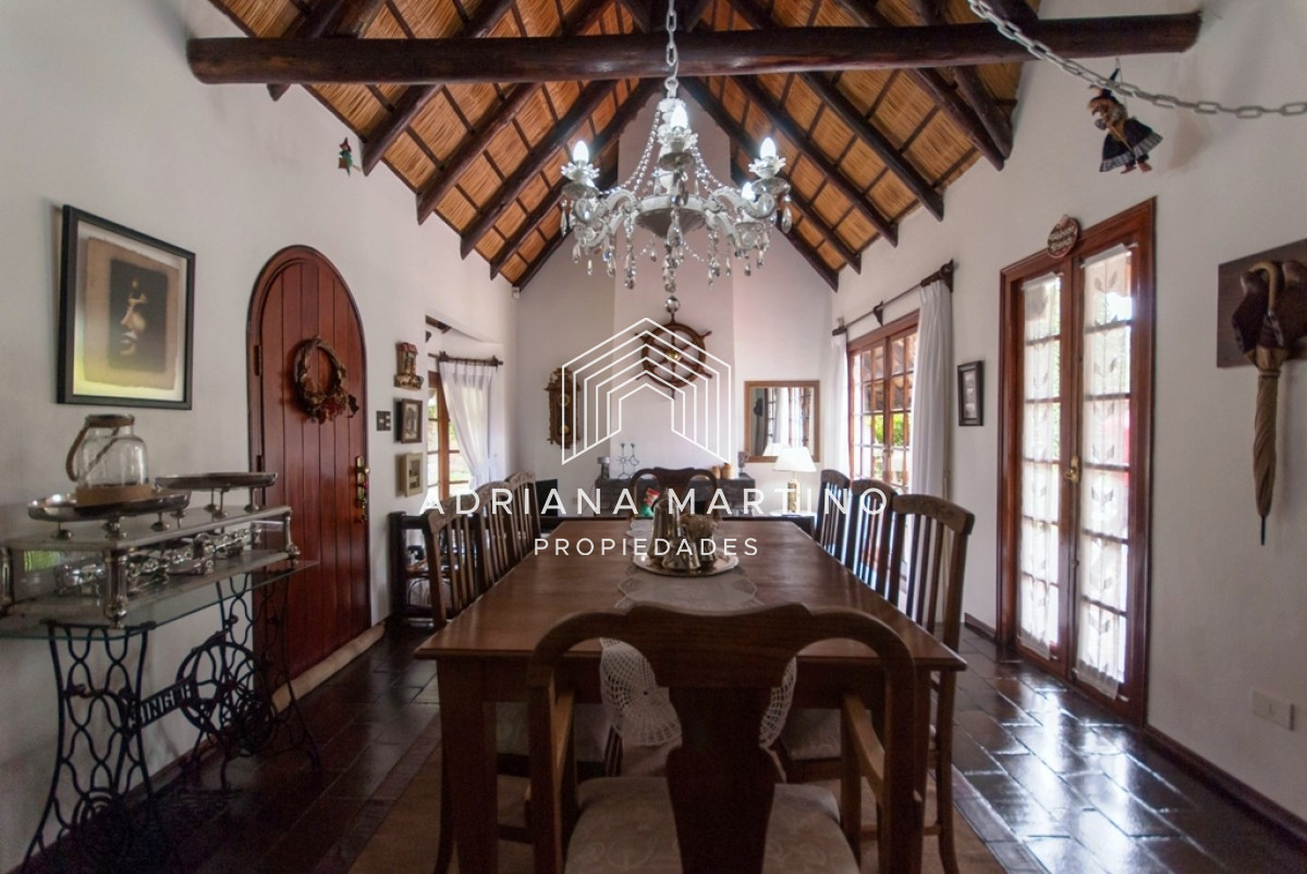 Casa ID.67768 - Muy cerca del mar piscina climatizada y hermoso parrillero cerrado 