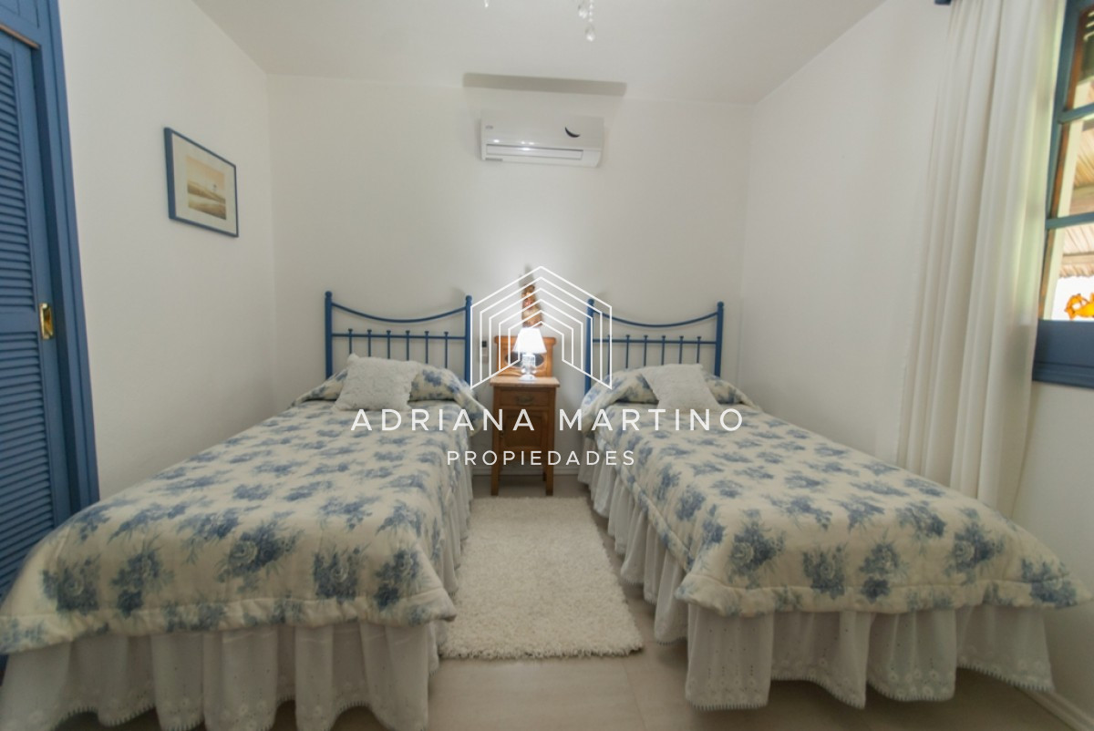 Casa ID.67768 - Muy cerca del mar piscina climatizada y hermoso parrillero cerrado 