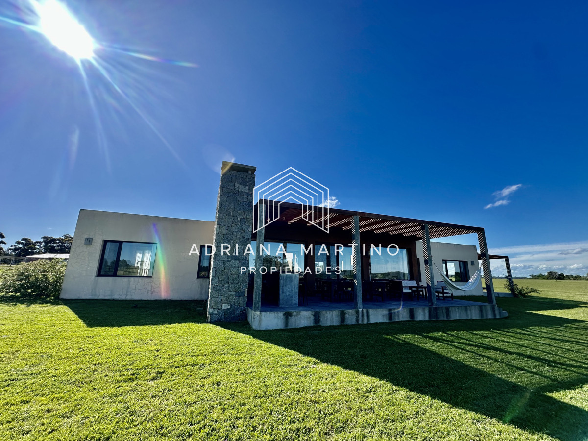 Casa ID.71019 - Excelente propiedad en la barra 