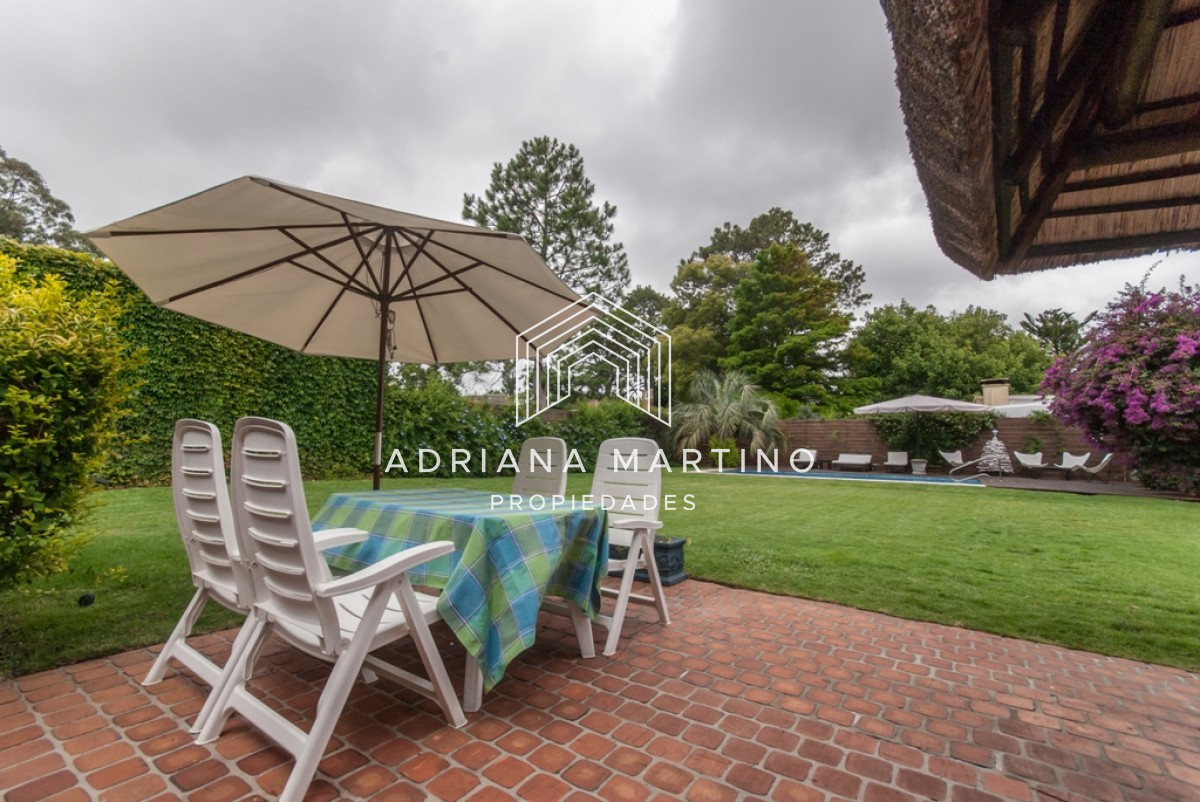 Casa ID.67768 - Muy cerca del mar piscina climatizada y hermoso parrillero cerrado 