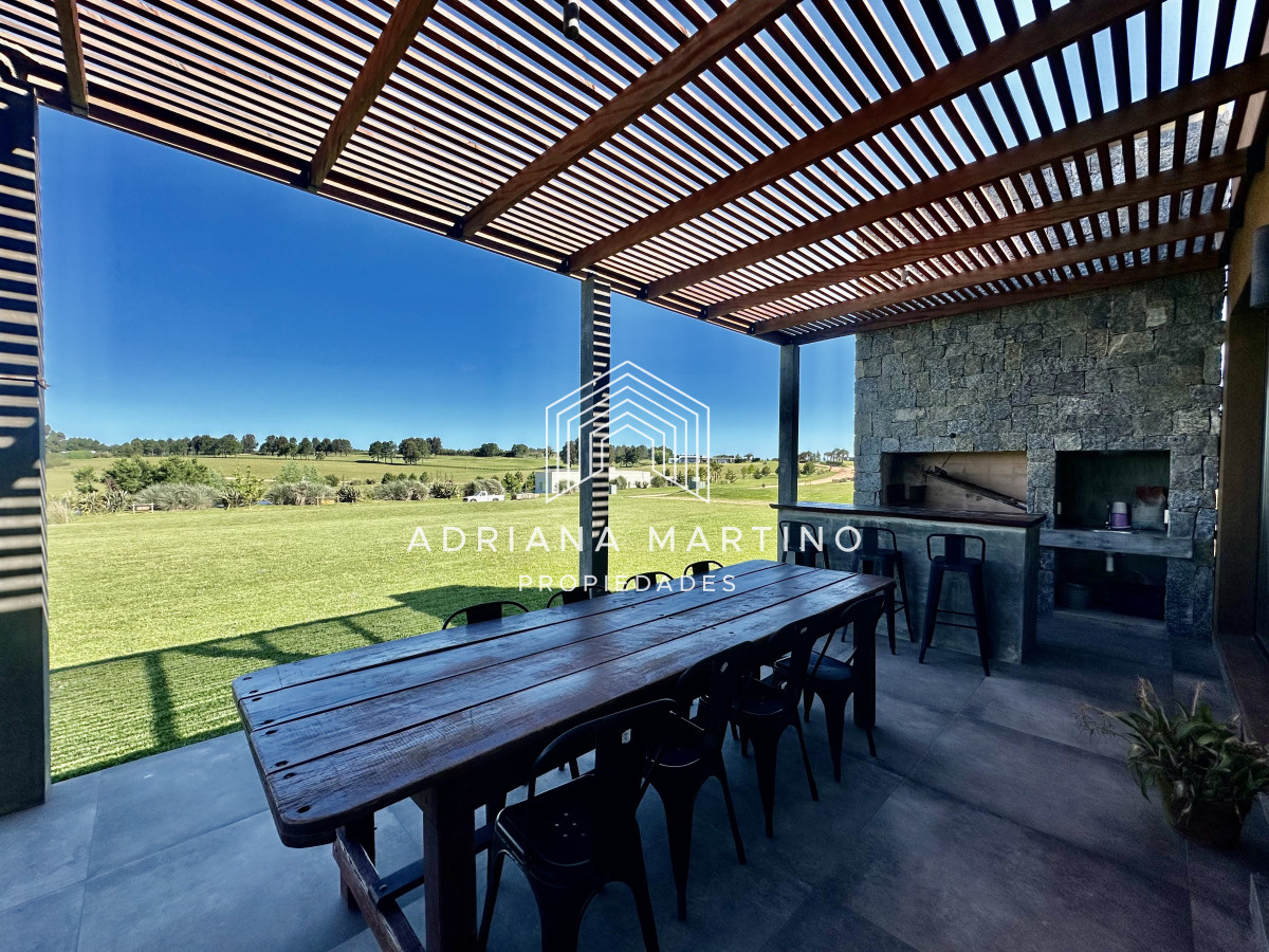 Casa ID.71019 - Excelente propiedad en la barra 