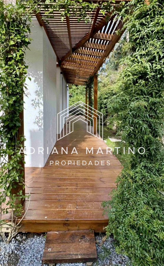 Casa ID.71405 - Excelente casa en venta punta del este 