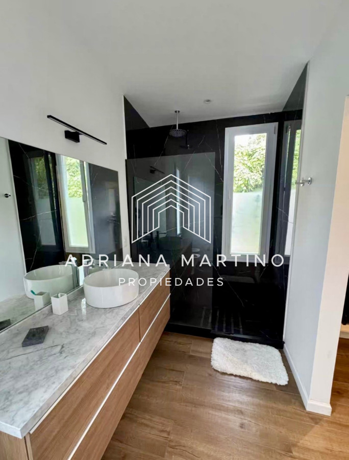 Casa ID.71405 - Excelente casa en venta punta del este 