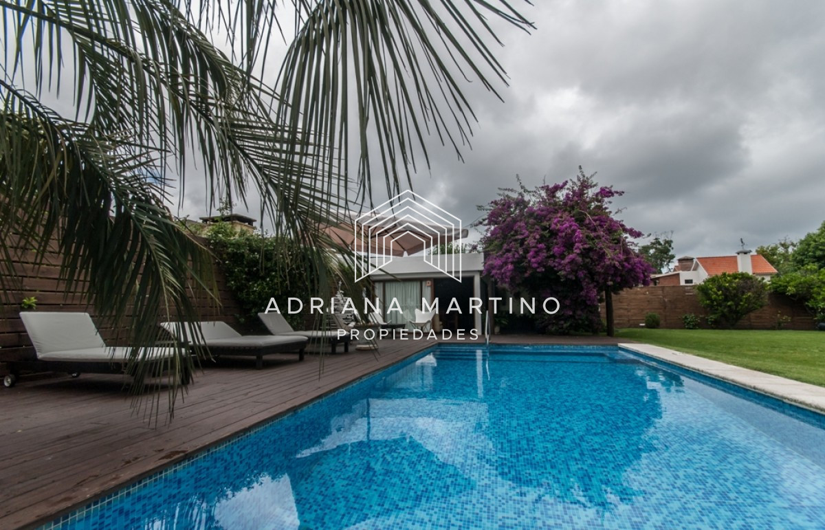 Casa ID.67768 - Muy cerca del mar piscina climatizada y hermoso parrillero cerrado 