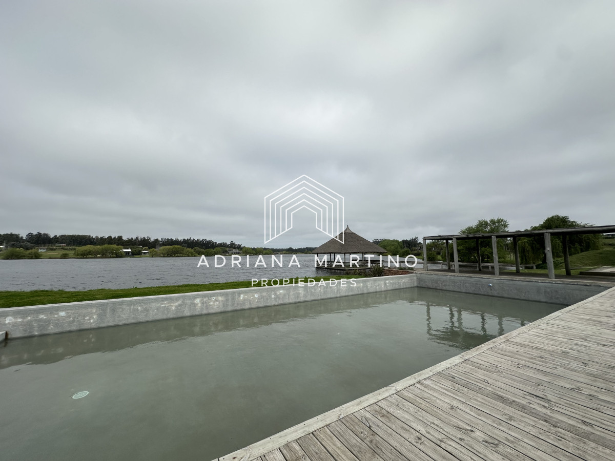 Casa ID.71019 - Excelente propiedad en la barra 