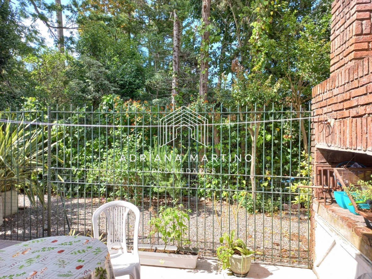 Casa ID.70017 - Hermoso tripex con parrillero en zona ideal para vivir todo el año.