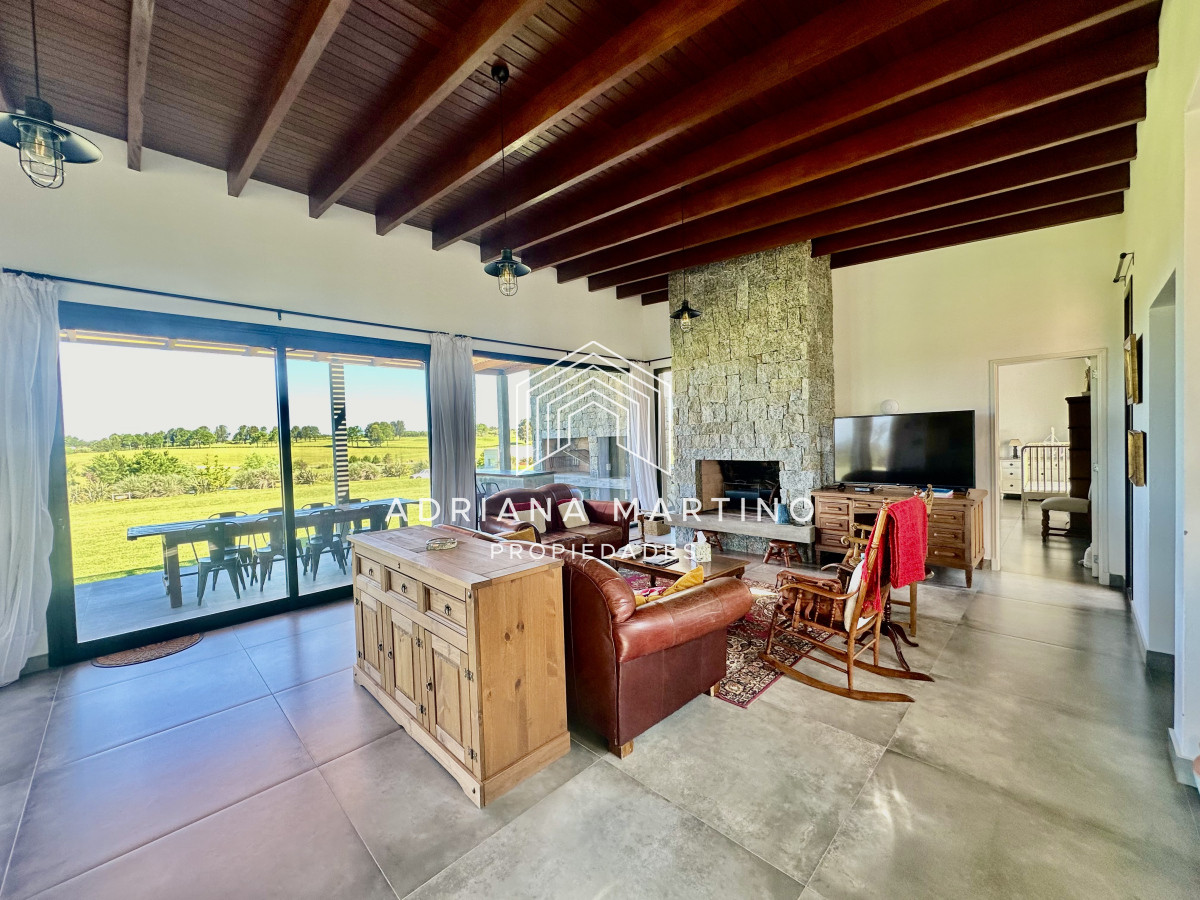 Casa ID.71019 - Excelente propiedad en la barra 