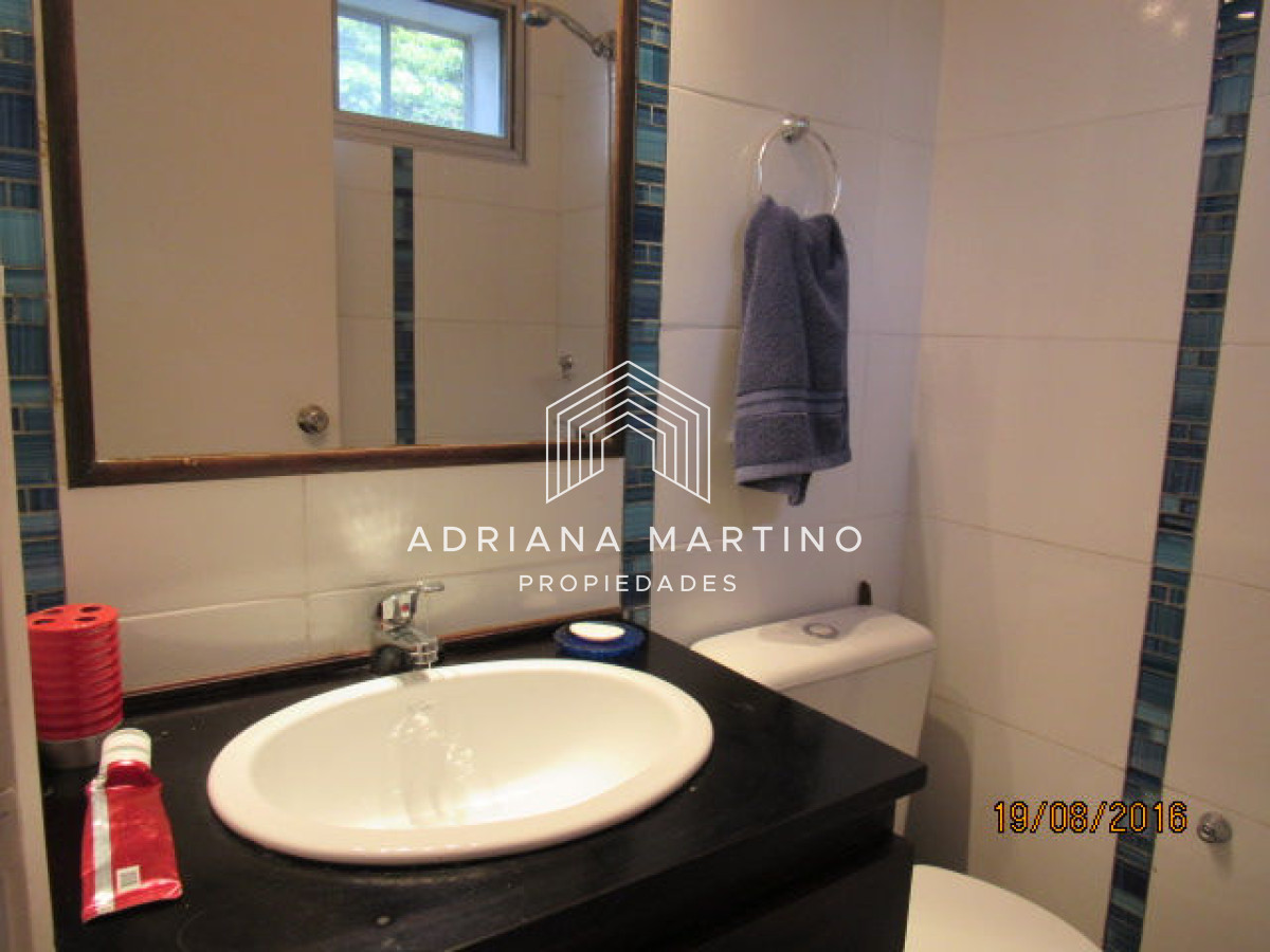 Casa ID.34091 - Casa en Rincón del Indio, a pocas cuadras del mar, con hermoso jardín y piscina