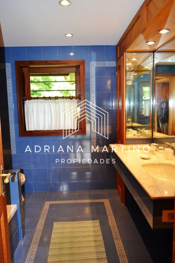 Casa ID.33510 - Casa en el Golf 4 dormitorios con piscina y parrillero