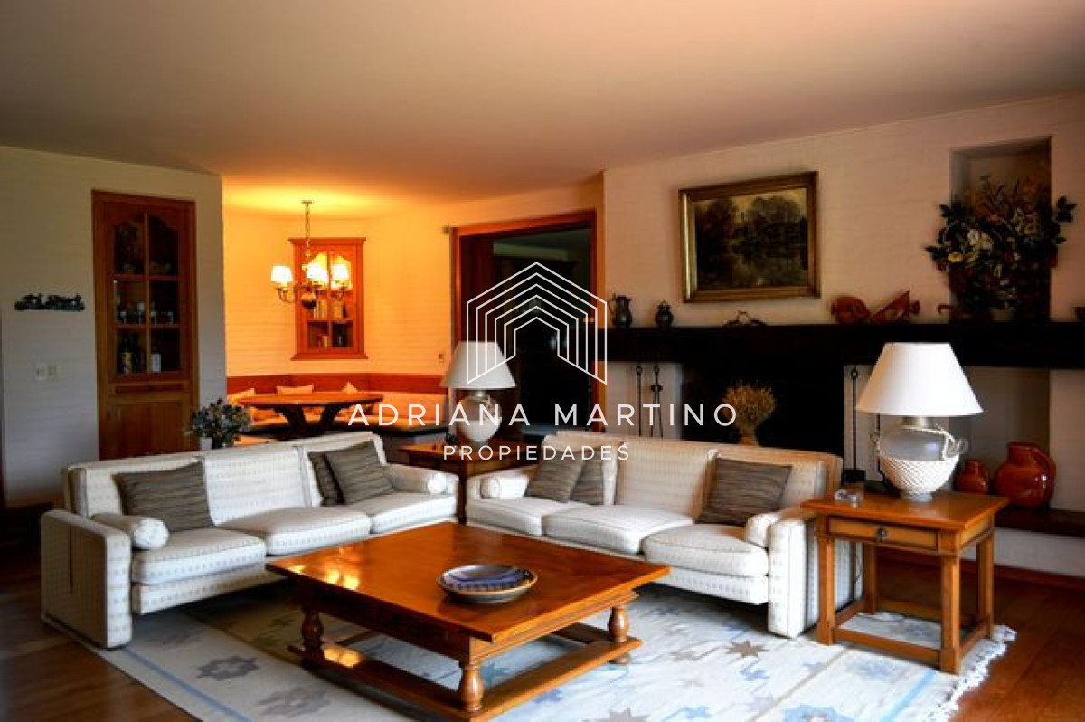 Casa ID.33510 - Casa en el Golf 4 dormitorios con piscina y parrillero