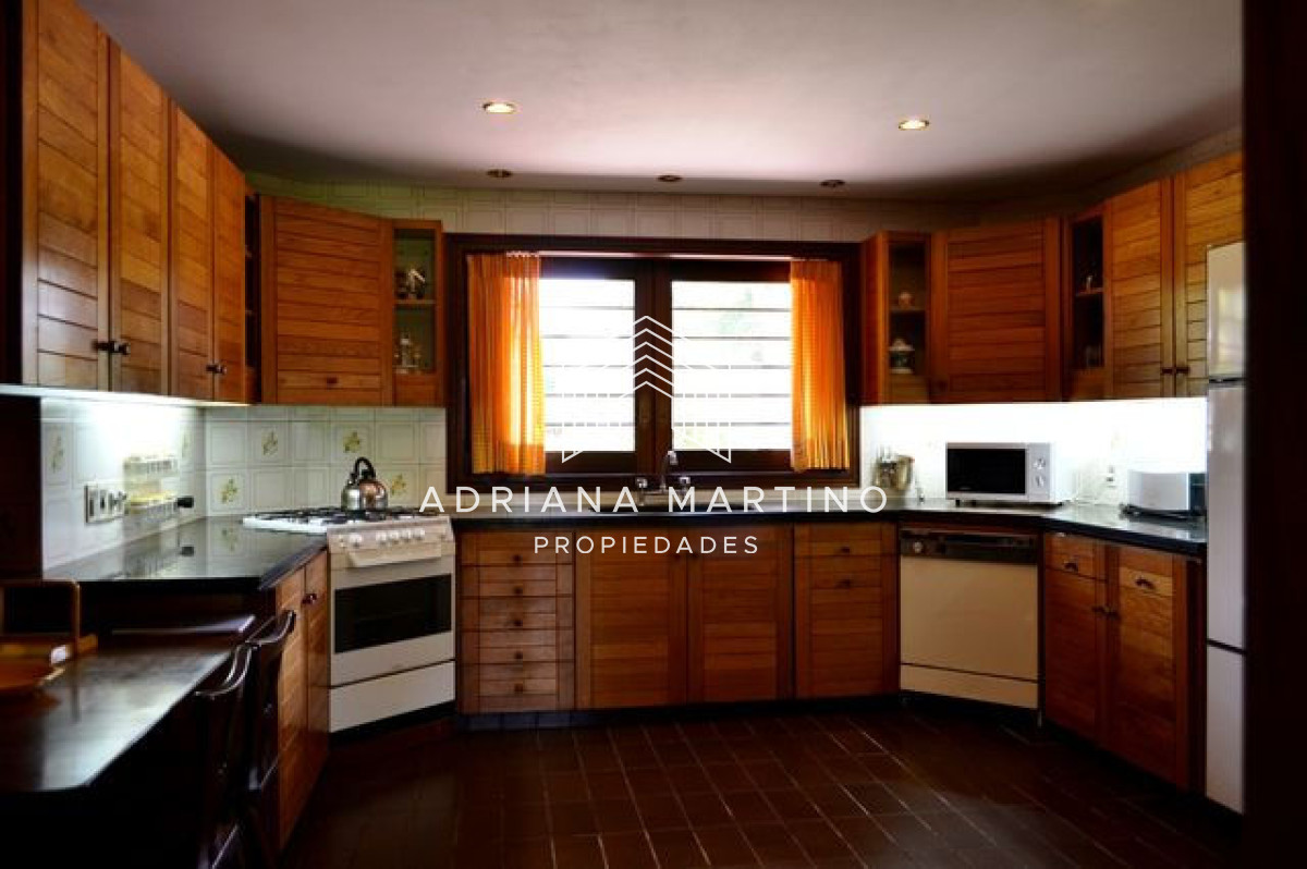 Casa ID.33510 - Casa en el Golf 4 dormitorios con piscina y parrillero