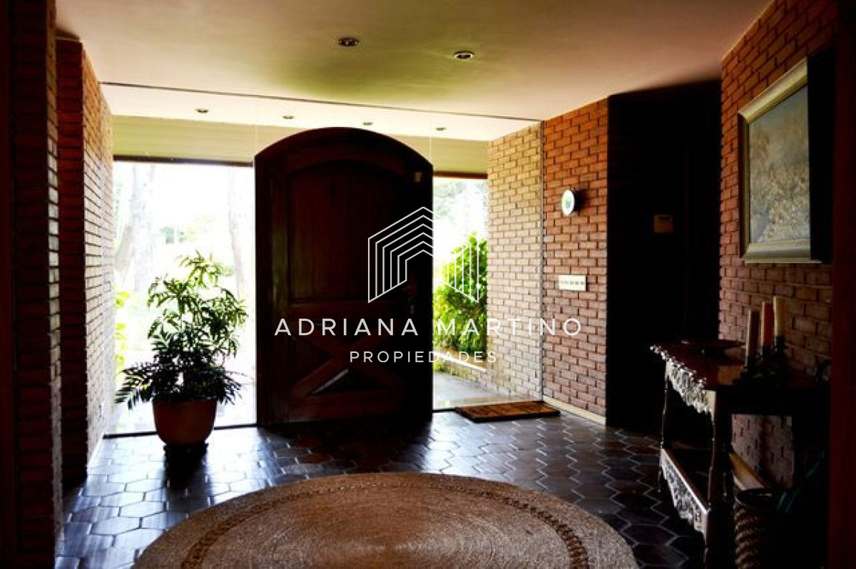 Casa ID.33510 - Casa en el Golf 4 dormitorios con piscina y parrillero