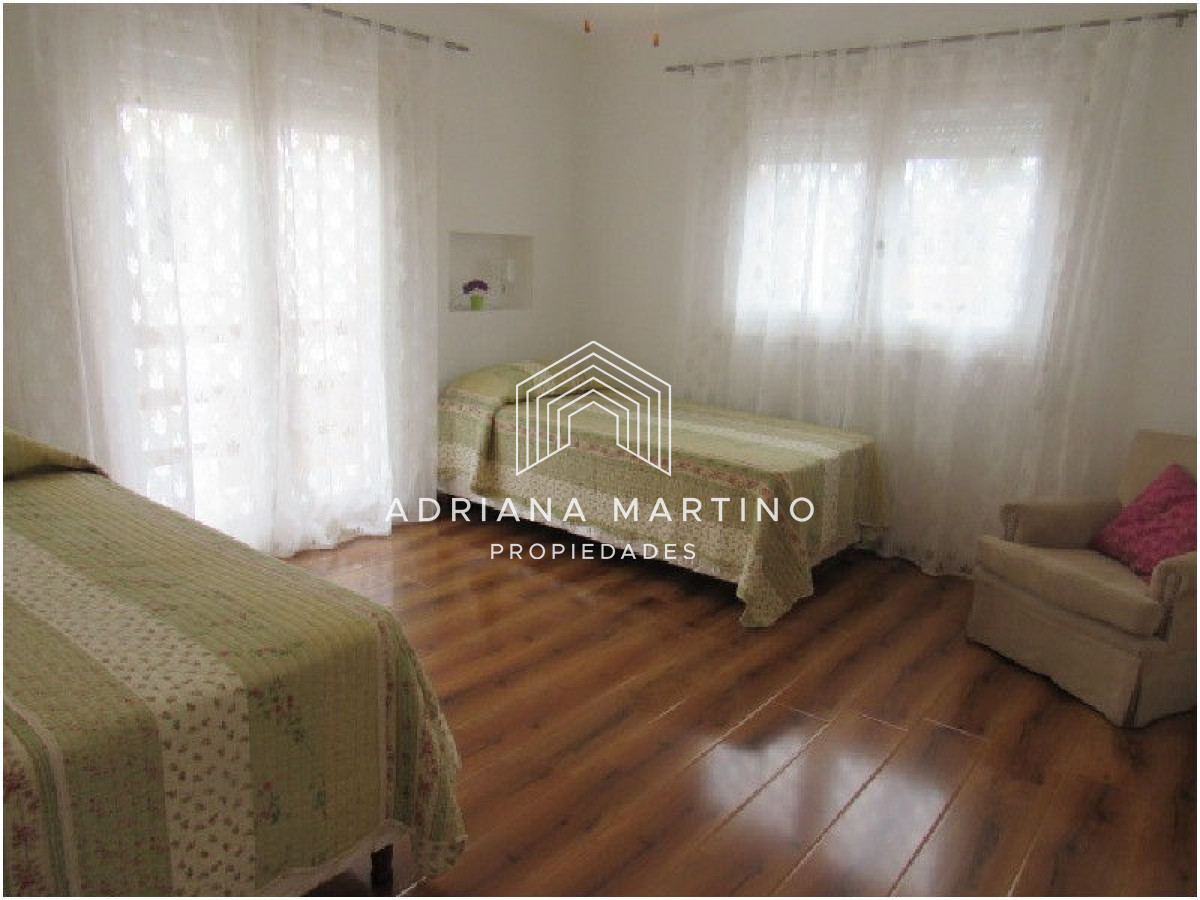 Casa ID.34005 - Gran propiedad en Peninsula!