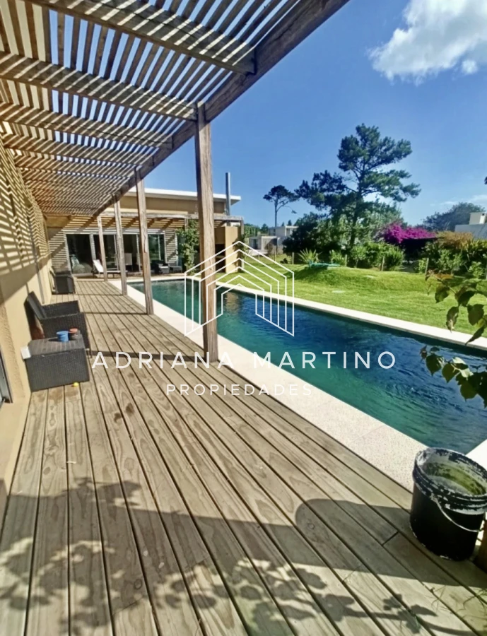 Casa ID.71349 - Excelente propiedad en venta 