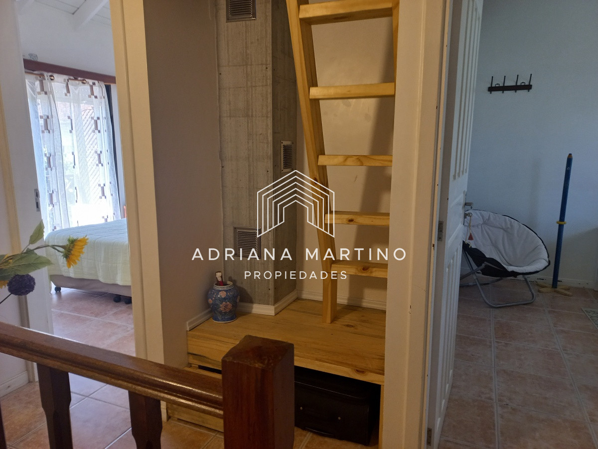 Casa ID.70017 - Hermoso tripex con parrillero en zona ideal para vivir todo el año.