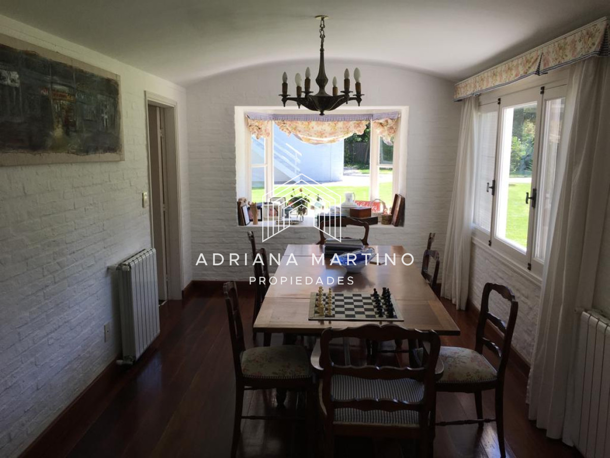 Casa ID.70308 - Hermosa propiedad a cuadras de la playa brava en Punta del Este 