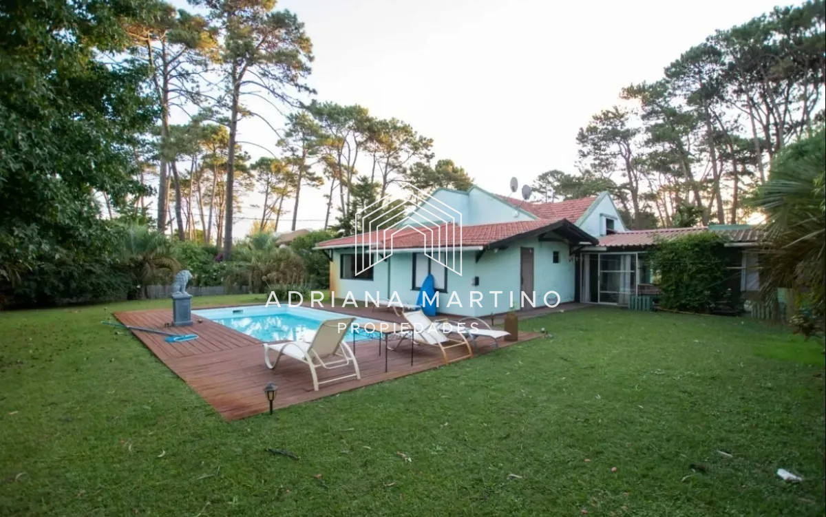 Casa ID.70022 - Hermosa y solida propiedad, ideal para vivienda permanente !