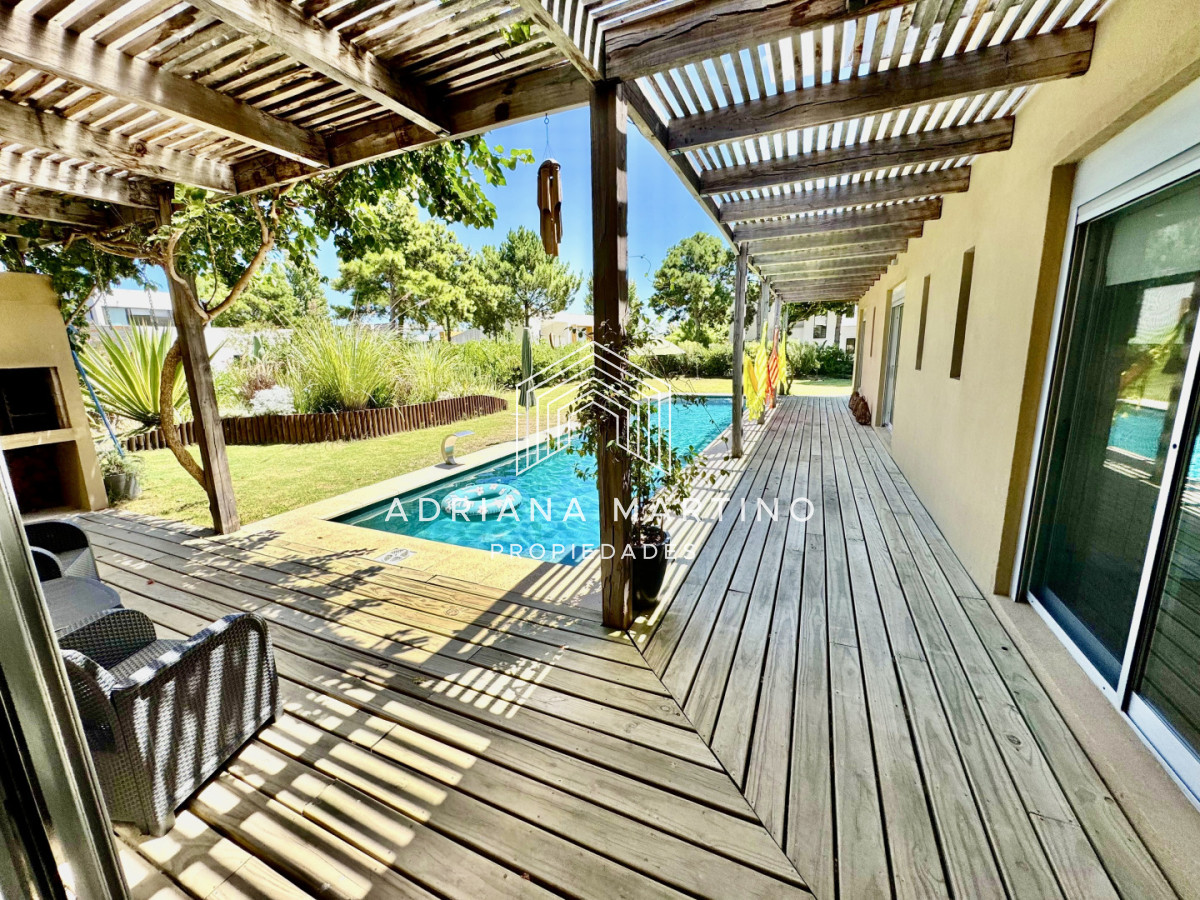 Casa ID.71349 - Excelente propiedad en venta 