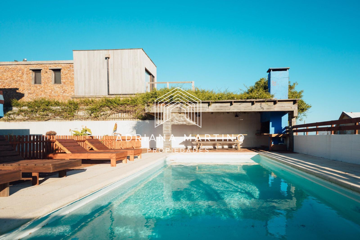 Casa ID.68594 - Espectacular casa ubicada en Manantiales, uno de los mas exclusivos balnearios.