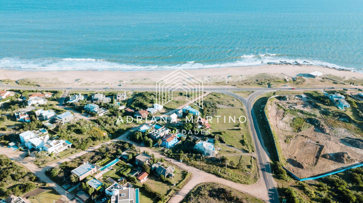 Casa ID.68594 - Espectacular casa ubicada en Manantiales, uno de los mas exclusivos balnearios.