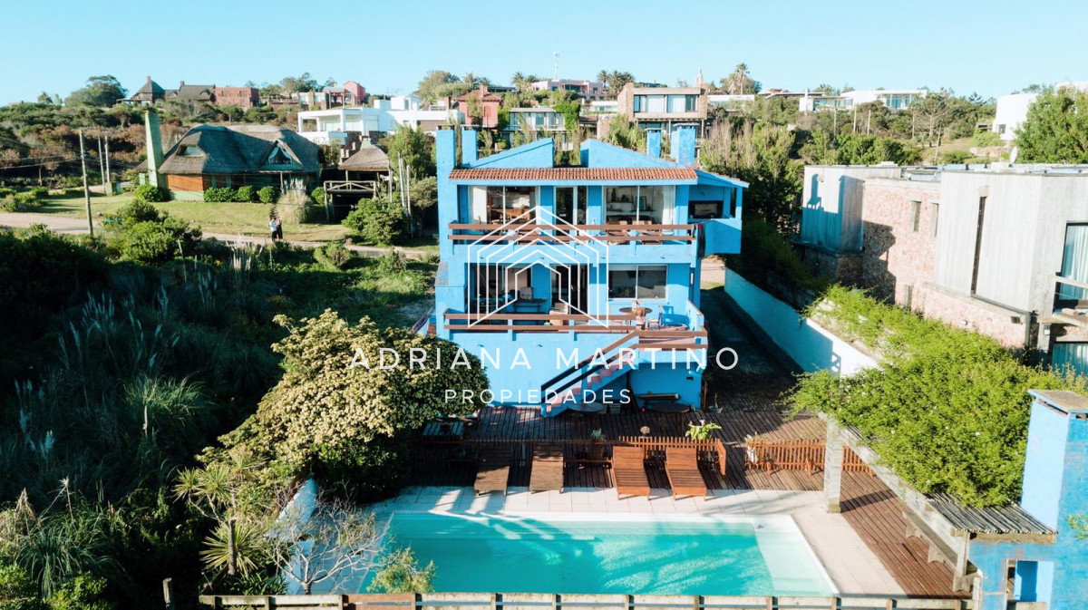 Casa ID.68594 - Espectacular casa ubicada en Manantiales, uno de los mas exclusivos balnearios.