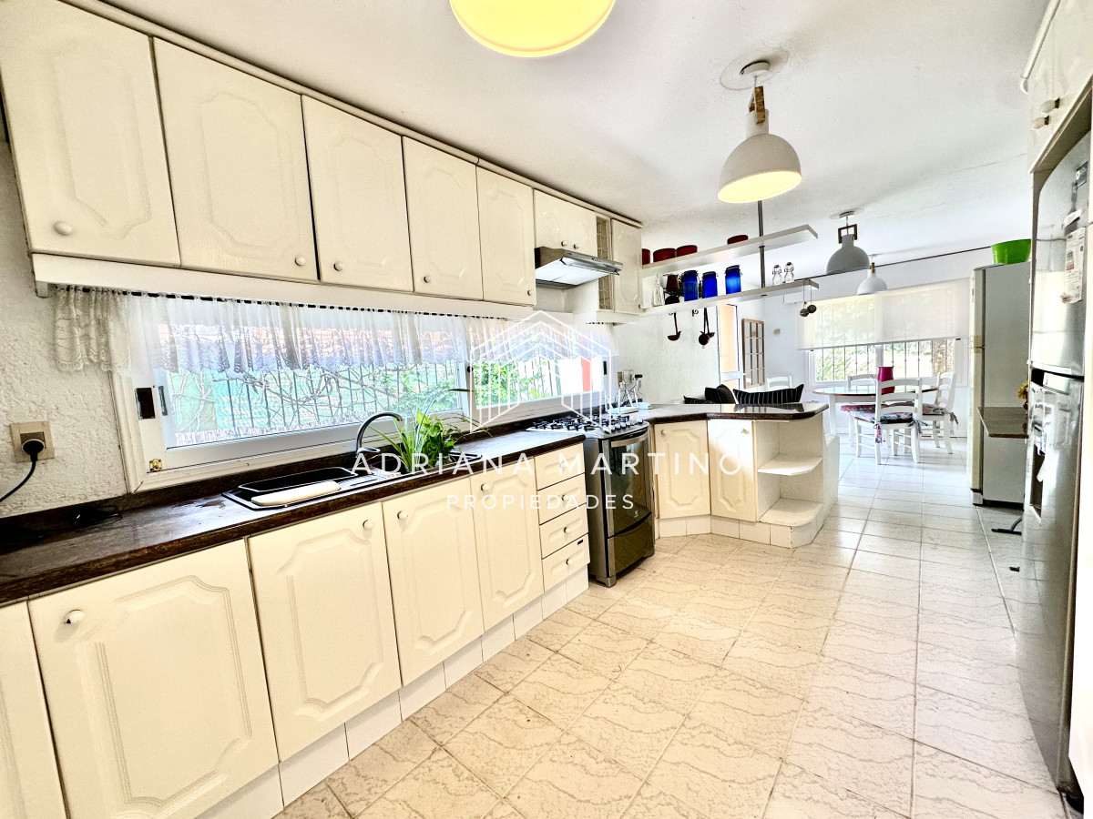 Casa ID.34129 - Casa en venta y alquiler temporal a metros de Playa Brava, Punta del Este