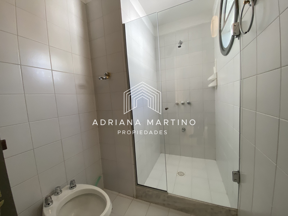 Casa ID.69318 - Casa en Playa Brava, espectacular ubicación.  5 dormitorios con baños en suite