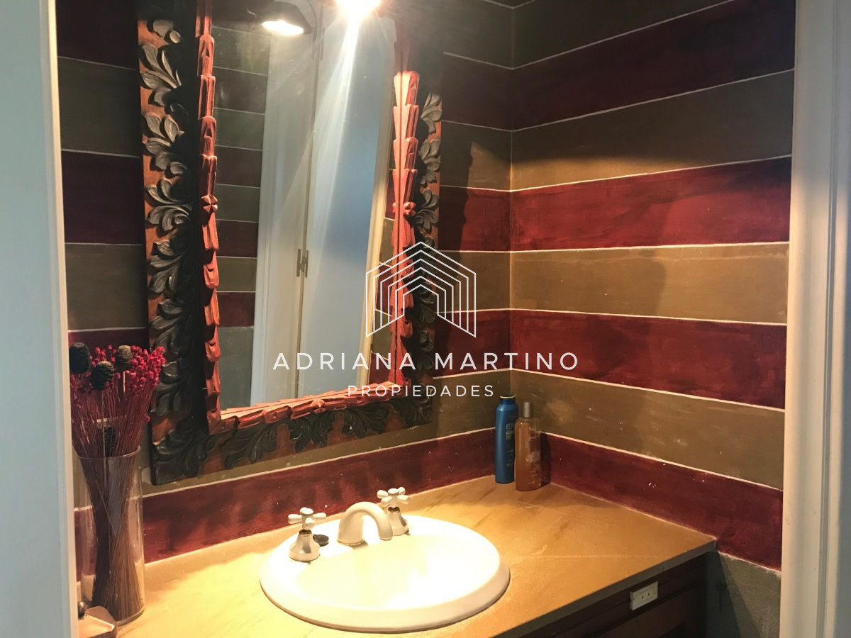 Casa ID.33672 - Casa en Rincón del Indio 4 dormitorios y dependencia con piscina y parrillero