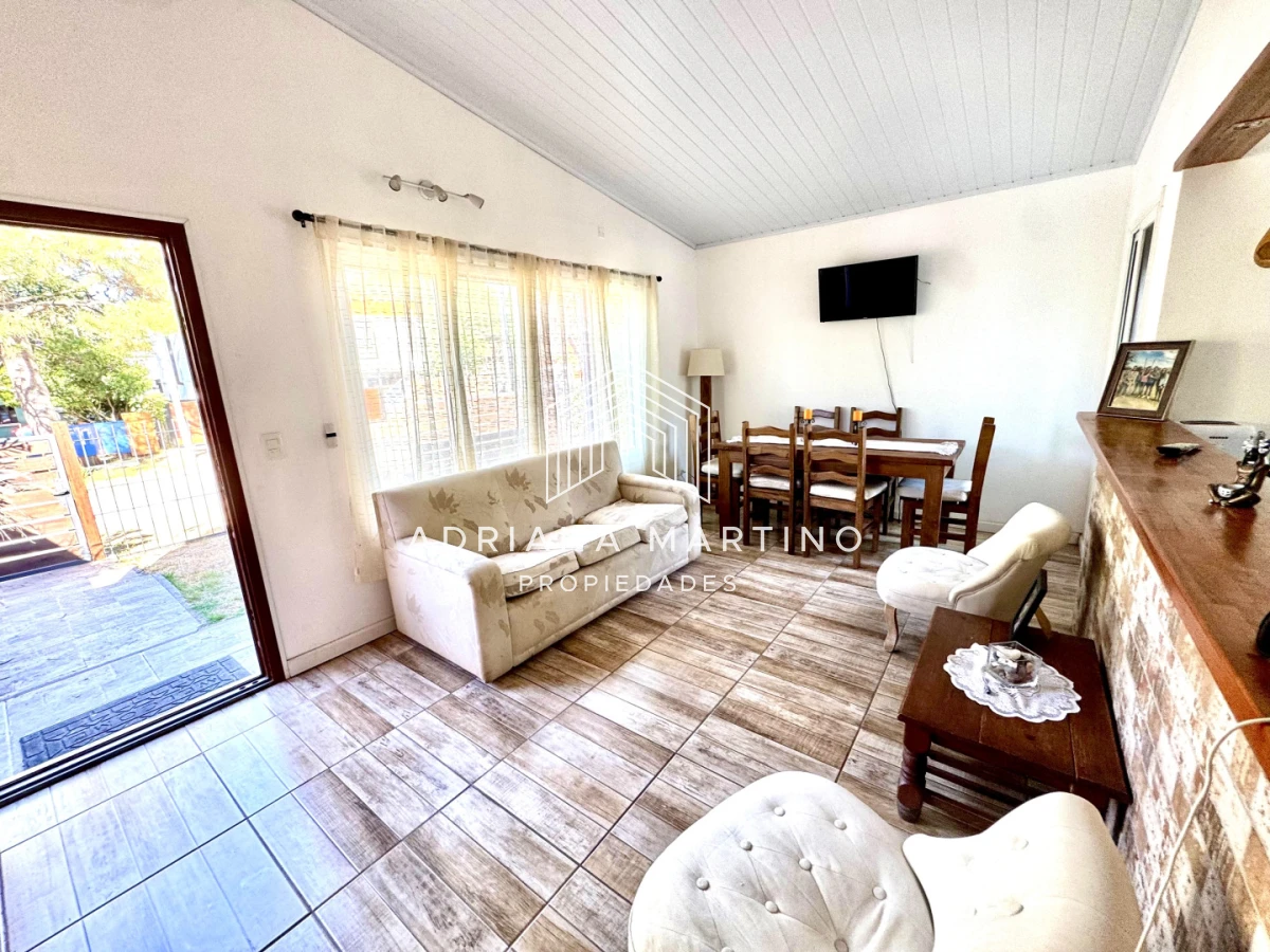 Casa ID.71611 - Casa en venta en Pinares, Punta del Este, ubicada en una zona tranquila y residencial, ideal para vivir todo el año.