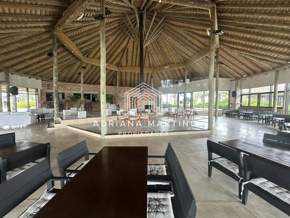 Casa ID.71019 - Excelente propiedad en la barra 