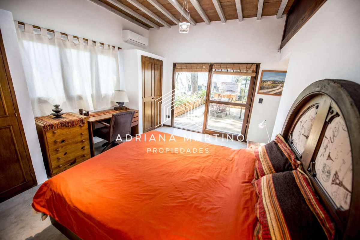 Casa ID.68735 - Cómoda casa ubicada en un precioso entorno. Amplios  y cálidos espacios.