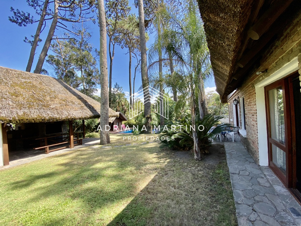 Casa ID.34260 - Casa en Pinares 3 dormitorios con piscina y parrillero, ideal para tus vacaciones!