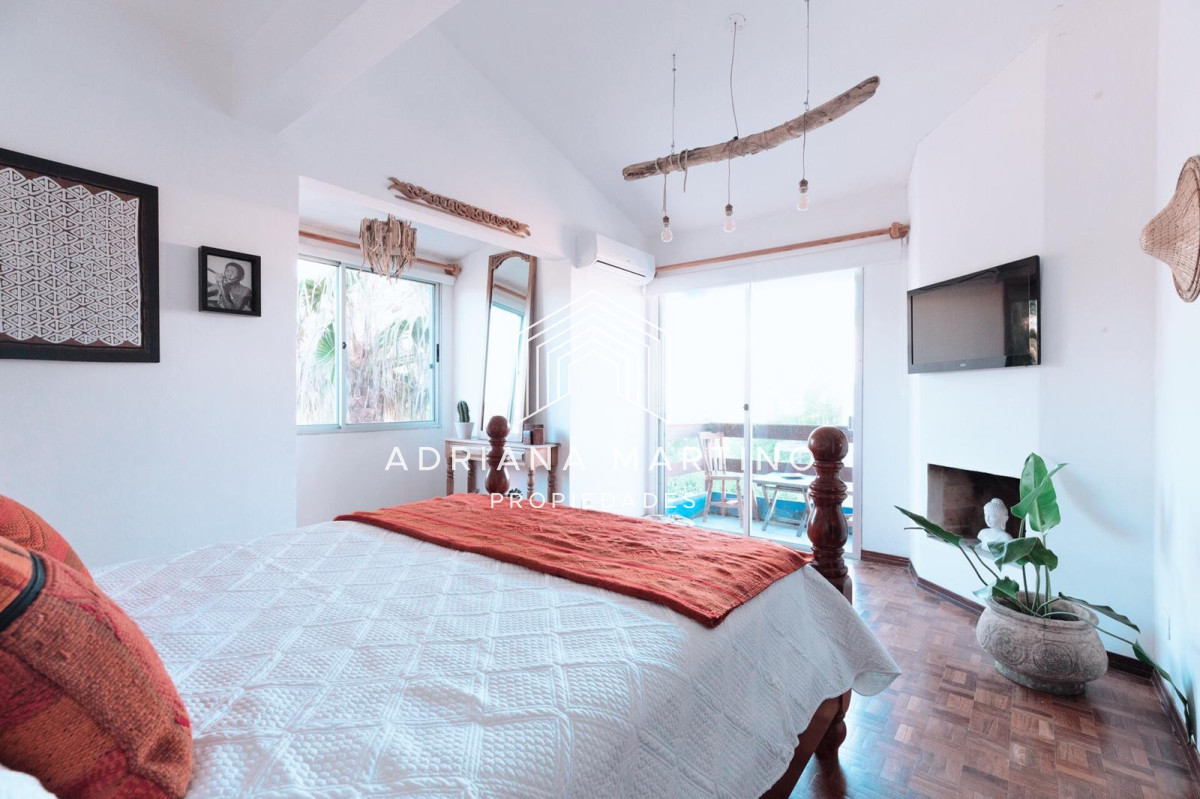 Casa ID.68594 - Espectacular casa ubicada en Manantiales, uno de los mas exclusivos balnearios.