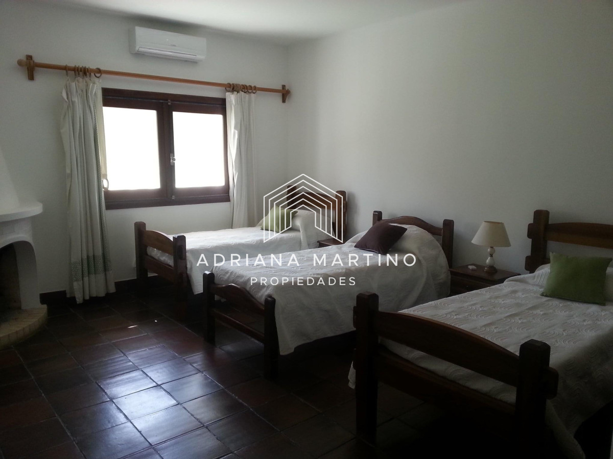 Casa ID.70318 - Hermosa residencia de construcción tradicional en primeras paradas de la mansa