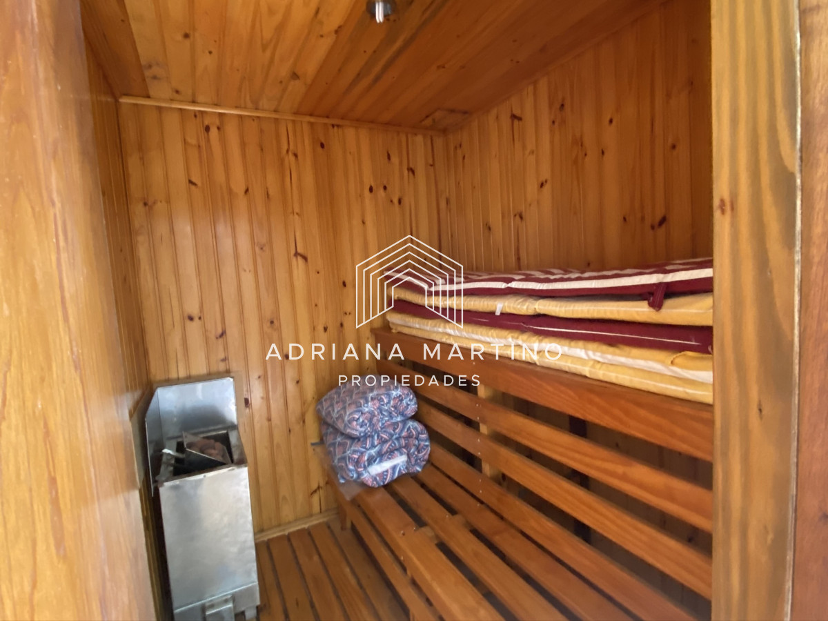 Casa ID.69318 - Casa en Playa Brava, espectacular ubicación.  5 dormitorios con baños en suite