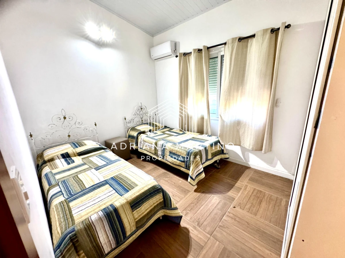 Casa ID.71611 - Casa en venta en Pinares, Punta del Este, ubicada en una zona tranquila y residencial, ideal para vivir todo el año.