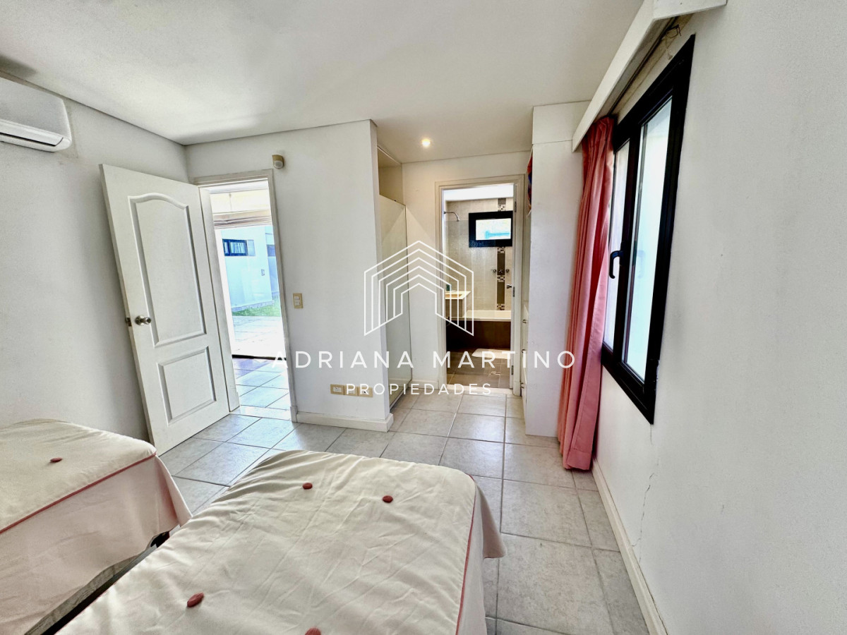 Casa ID.69680 - Privilegiada vista al mar en Pinares