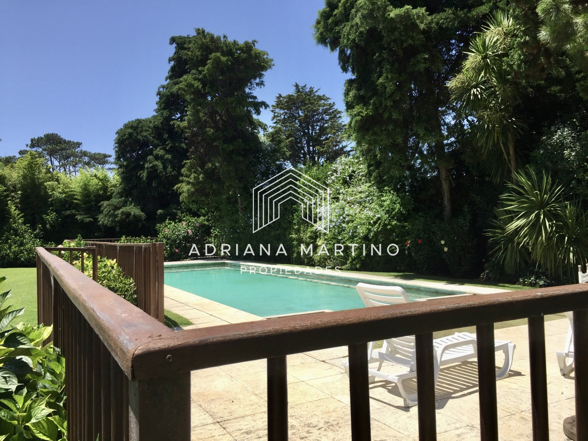 Casa ID.70308 - Hermosa propiedad a cuadras de la playa brava en Punta del Este 