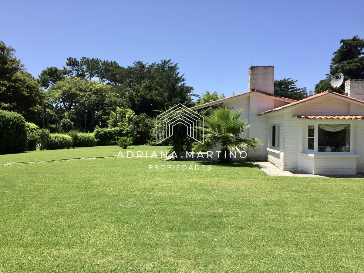 Casa ID.70308 - Hermosa propiedad a cuadras de la playa brava en Punta del Este 