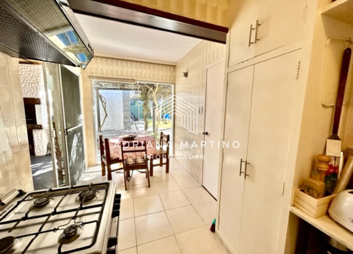 Casa ID.34091 - Casa en Rincón del Indio, a pocas cuadras del mar, con hermoso jardín y piscina