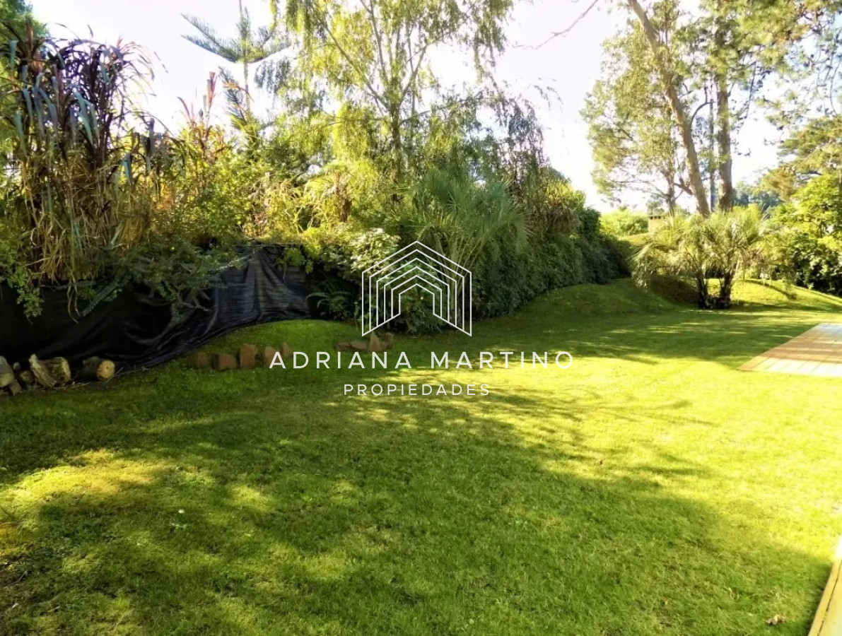 Casa ID.70022 - Hermosa y solida propiedad, ideal para vivienda permanente !