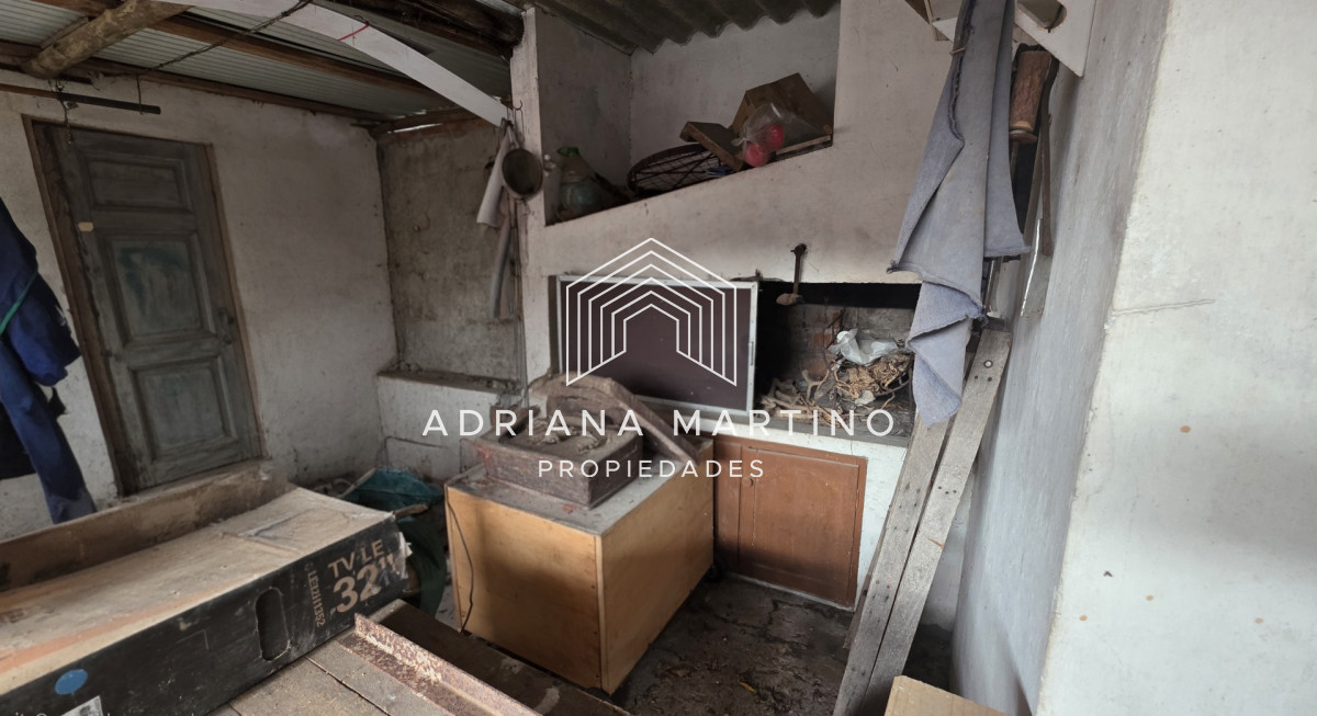 Casa ID.71718 - Oportunidad en barrio Biarritz: Solida construccion con gran potencial.